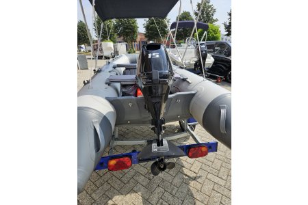 Kewi 360 Rubberboot + Suzuki 15PK + Trailer (2022) - Kewi 360 rubberboot suzuki 15pk trailer 11 - Kewi 360 + Suzuki 15pk