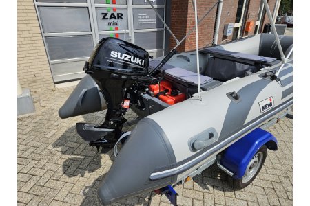 Kewi 360 Rubberboot + Suzuki 15PK + Trailer (2022) - Kewi 360 rubberboot suzuki 15pk trailer 3 - Kewi 360 + Suzuki 15pk