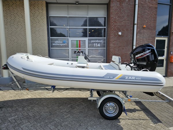ZAR Mini LUX 13 + Mercury 40pk + Trailer - Zar mini lux 13 mercury 40pk 1 - LUX13+40PK