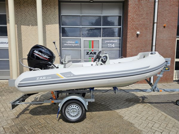 *NIEUW* ZAR Mini LUX 12 + Mercury 40pk + Trailer - Zarmini lux 12 rubberboot mercury 40pk trailer nieuw 2 - LUX12+40PK
